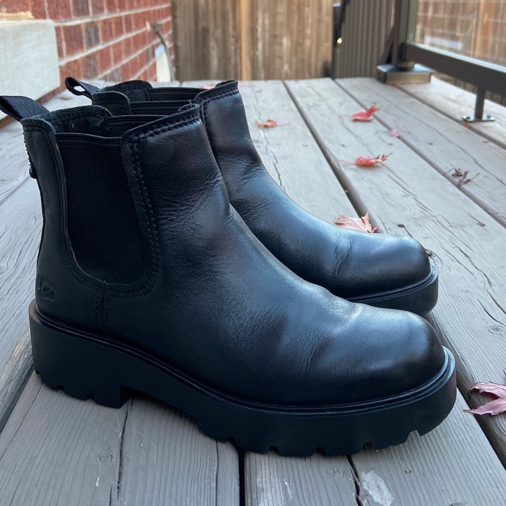 UGG ankle-high Chelsea boot waterproof